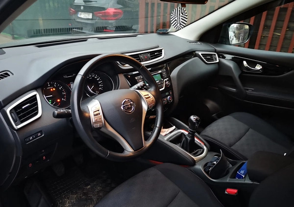 Nissan Qashqai cena 72900 przebieg: 71000, rok produkcji 2016 z Góra małe 67